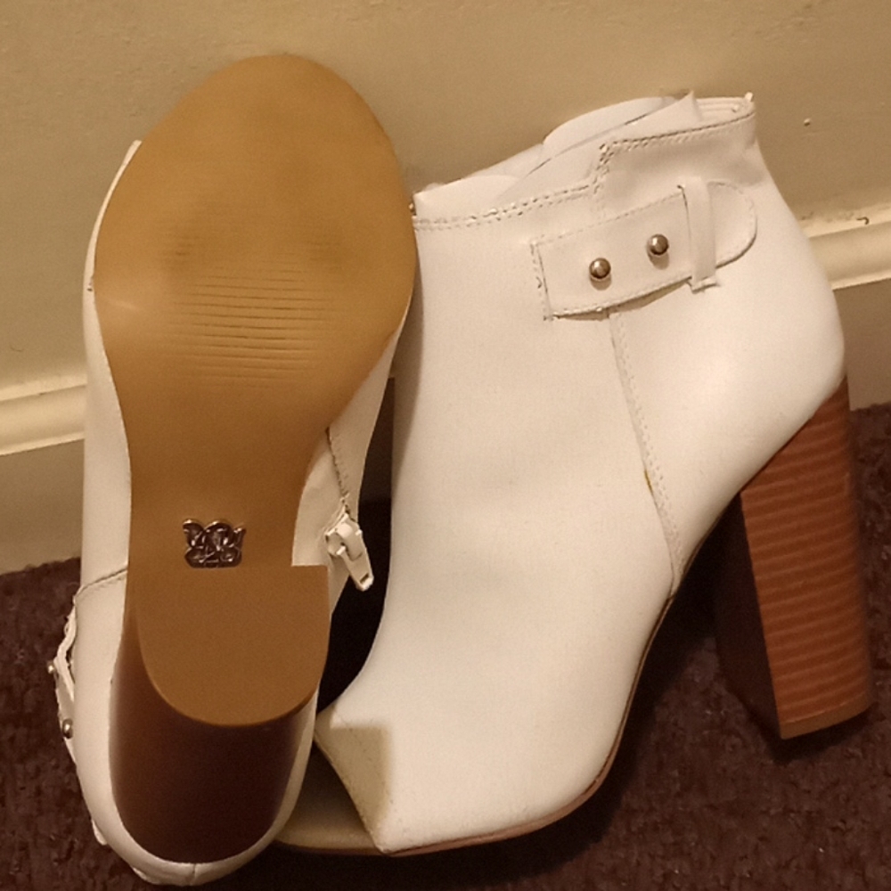 Open toe booties - Picture 4 of 4